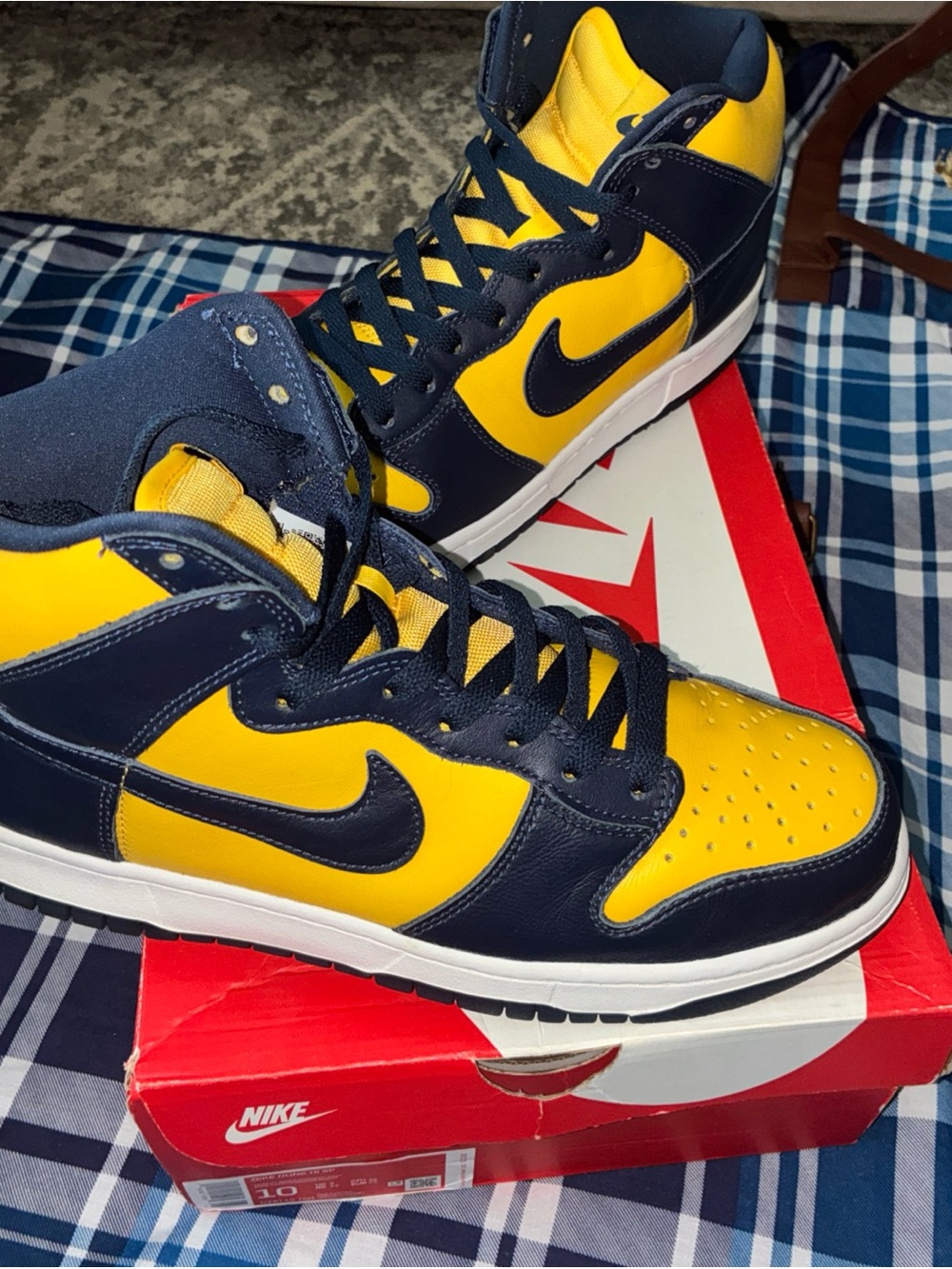 Nike Men’s High-Top Sneakers - Navy & Yellow